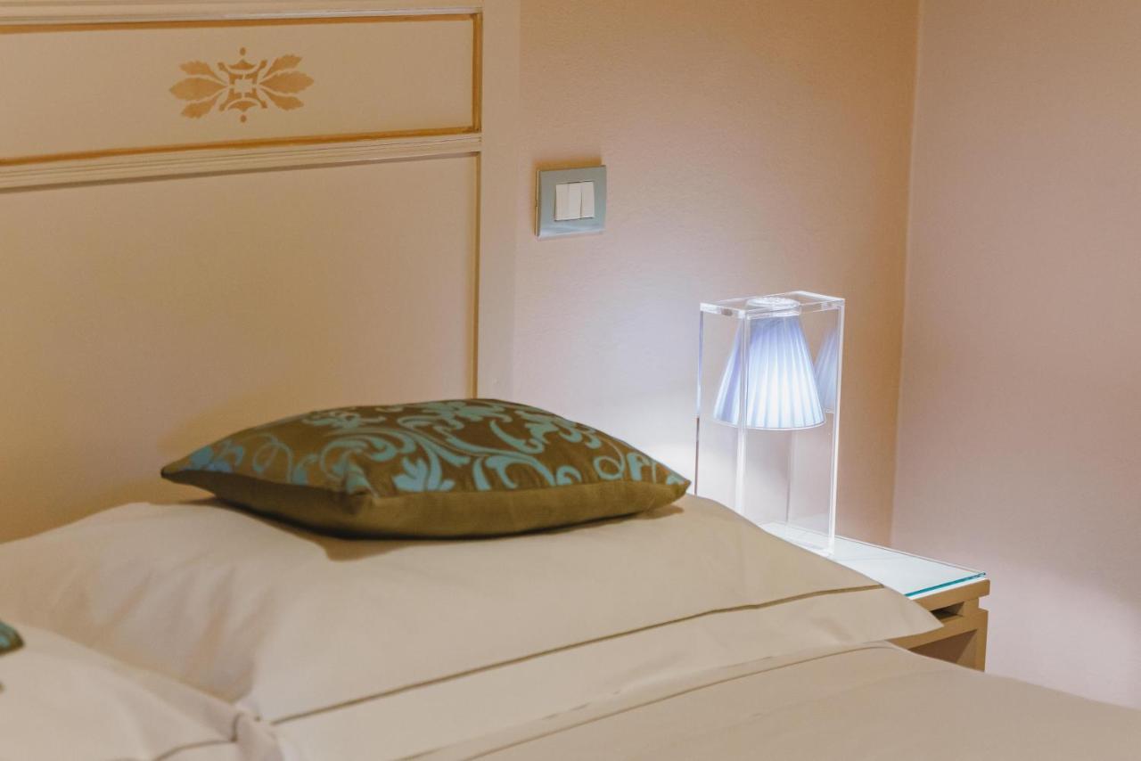 Duchess Boutique De Charme Bed & Breakfast Florence Ngoại thất bức ảnh